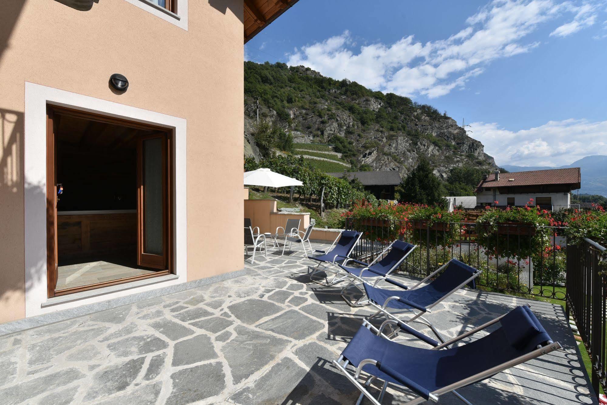 Au Berceau Du Bien-Etre Villa Chambave Exterior foto