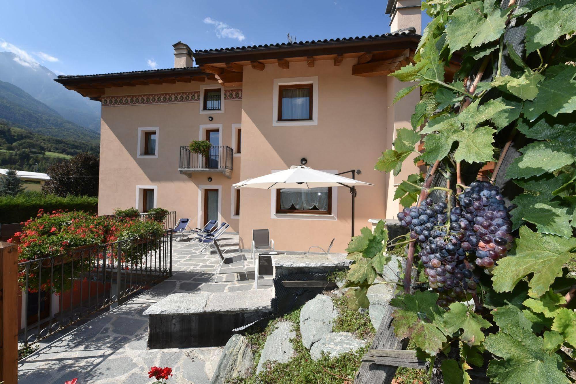 Au Berceau Du Bien-Etre Villa Chambave Exterior foto